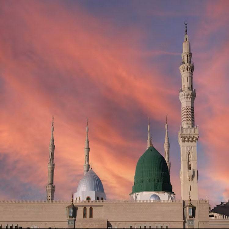 mosque-night-masjid-nabi-medina-green-dome-moon-prophet-muhammed-sav-ramadan-kareem_851826-89
