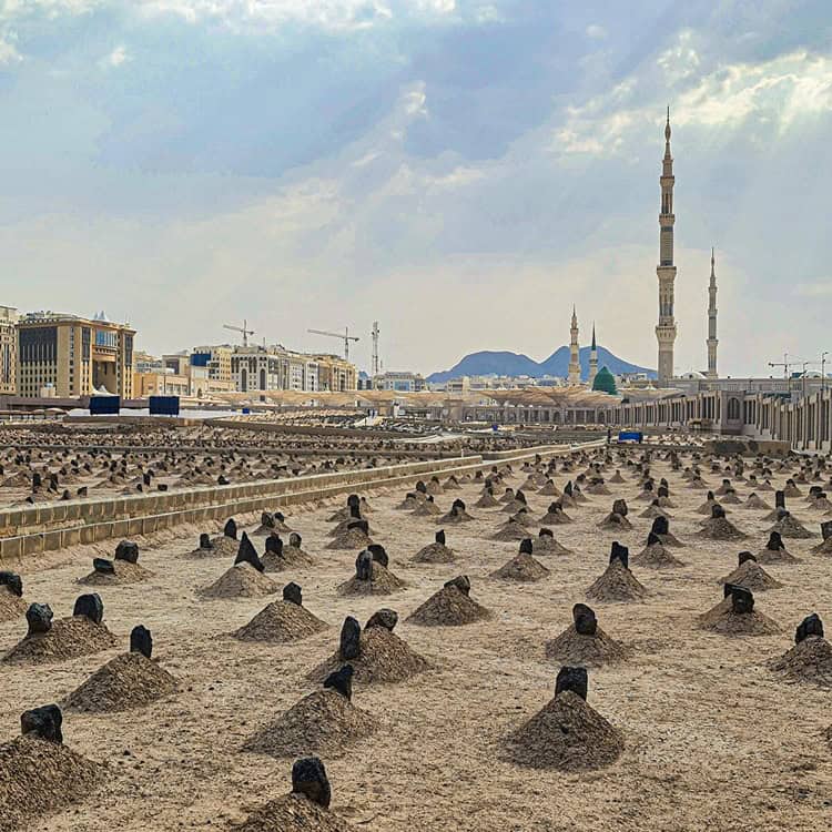 Al-Baqi_Cemetery_2021